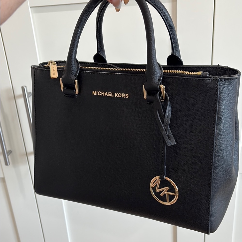 Michael kors black satchel